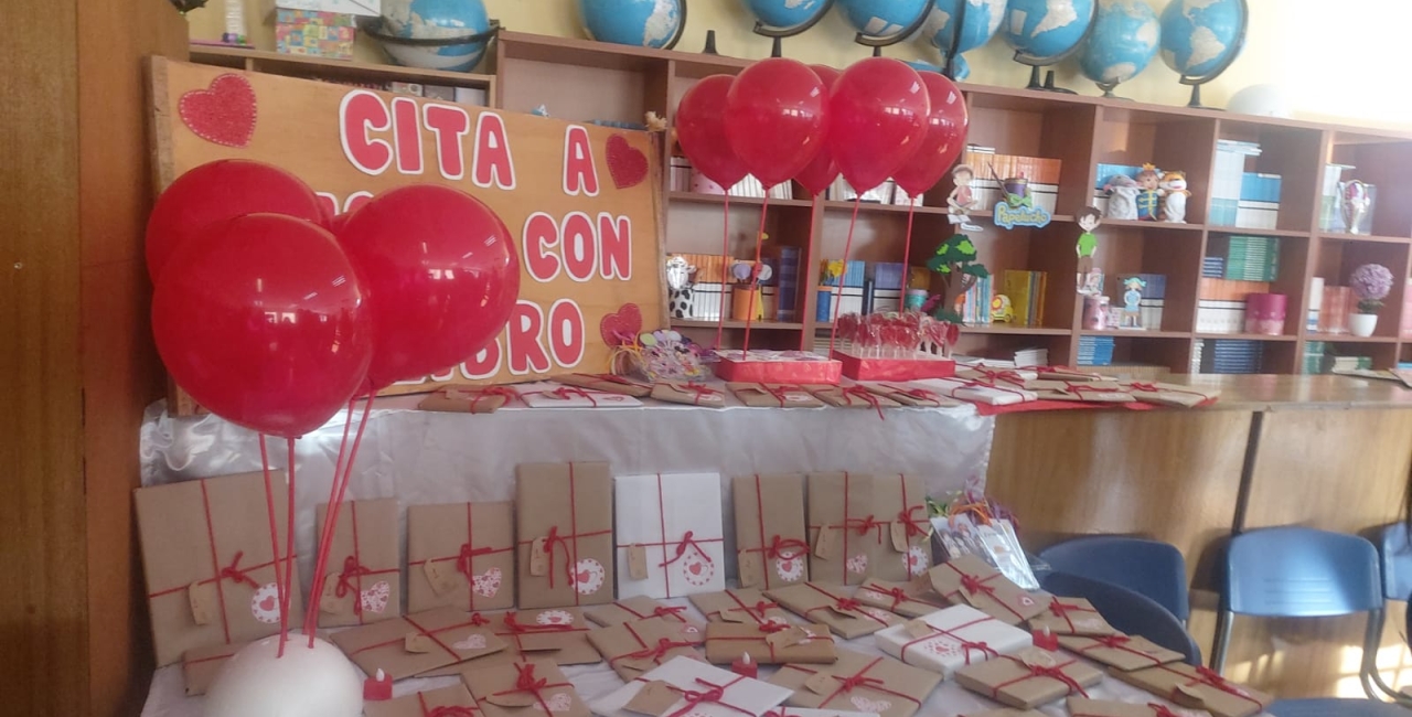 La Biblioteca de Enseñanza Básica organizó un encuentro para tener una “Cita a Ciegas con un Libro”